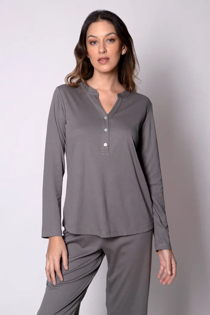 abbie-long-sleeve-grey-IMG_0650.webp